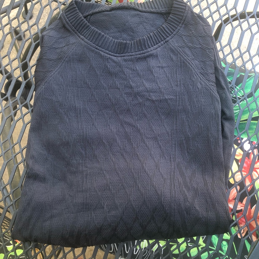 lululemon size 2 longsleeve